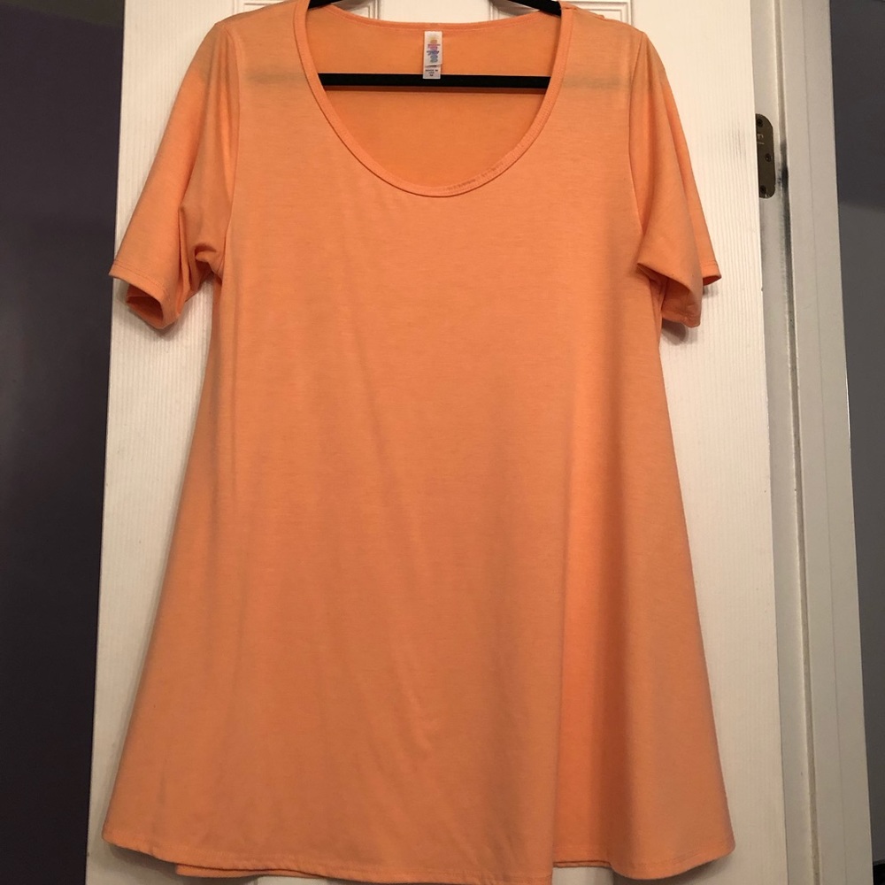 LuLaRoe Perfect T